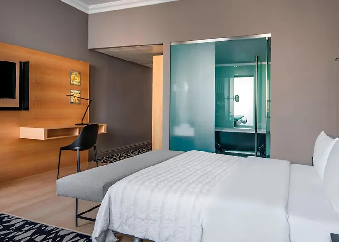 Le Meridien 5*