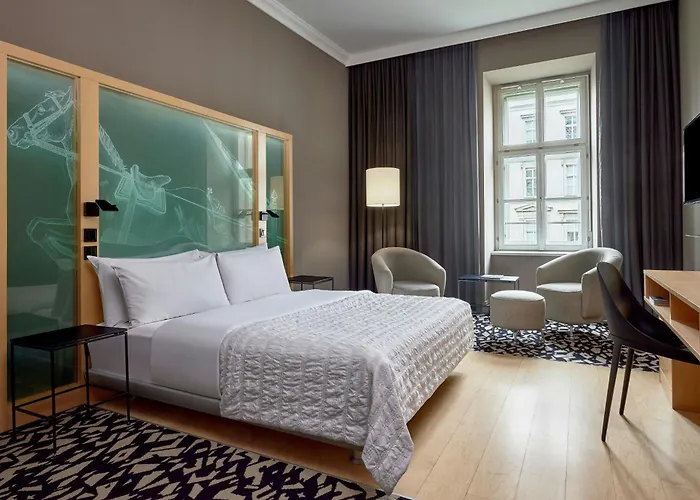 Le Meridien Hotel 5*