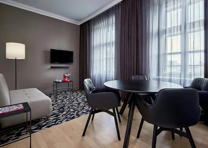 Le Meridien Hotel