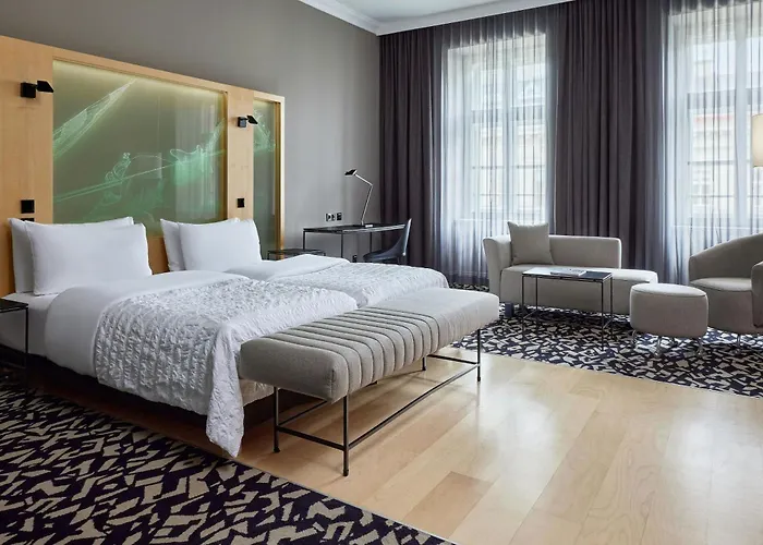 Le Meridien Hotel 5*