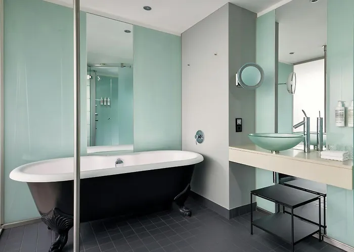 Le Meridien 5*