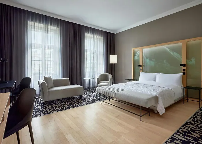 Le Meridien Hotel 5*